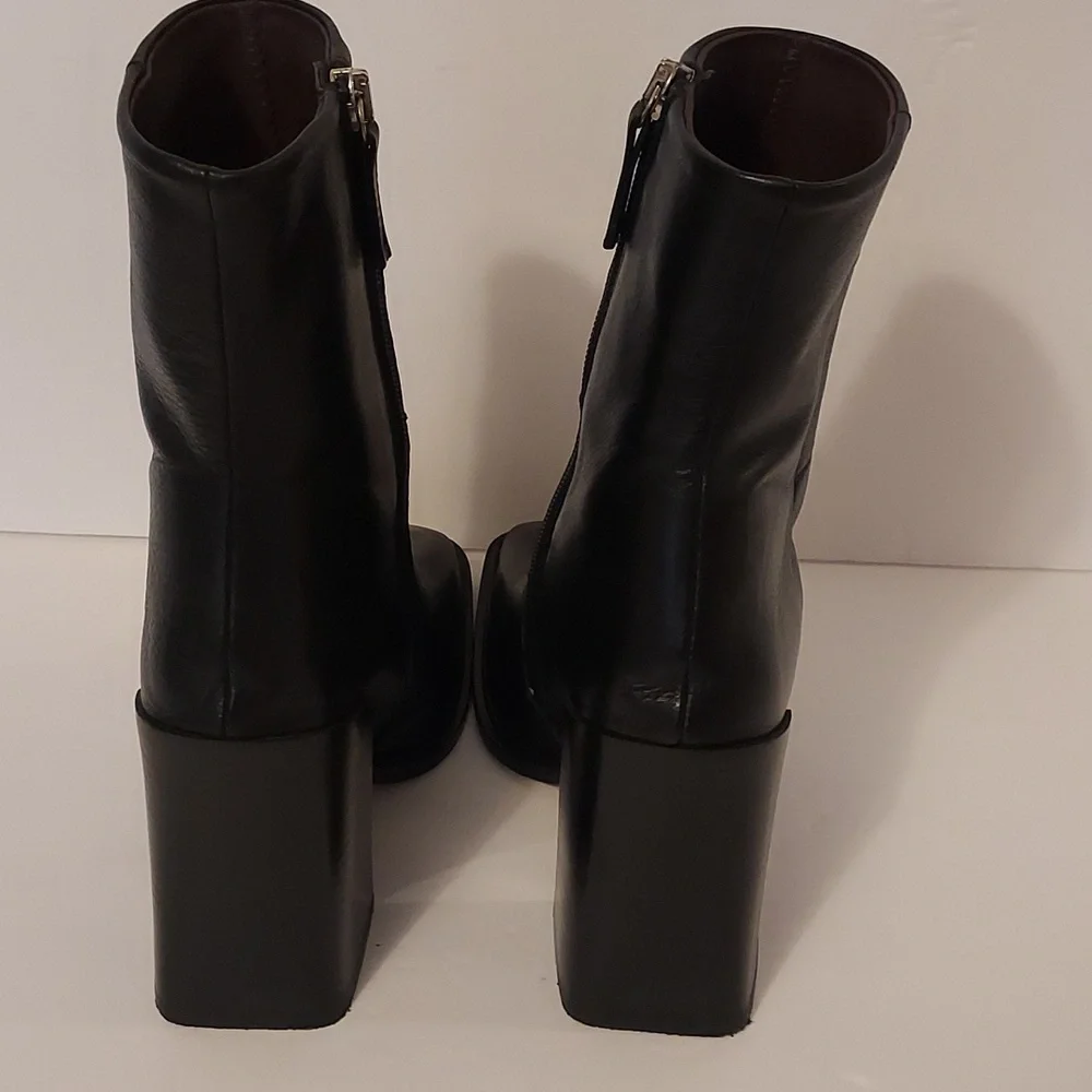 Topshop Black Leather Booties Ankle Boots Size 38 Size 7
